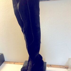 Over the knee Suede Boots
